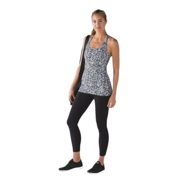 Lululemom CRB || Tank - Size 8/10 - Picture 8 of 8